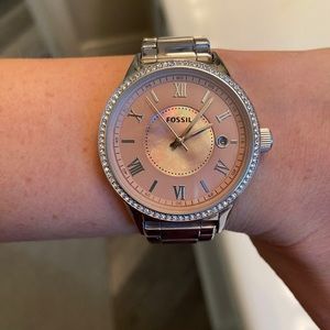 Women’s Fossil Watch (Silver)